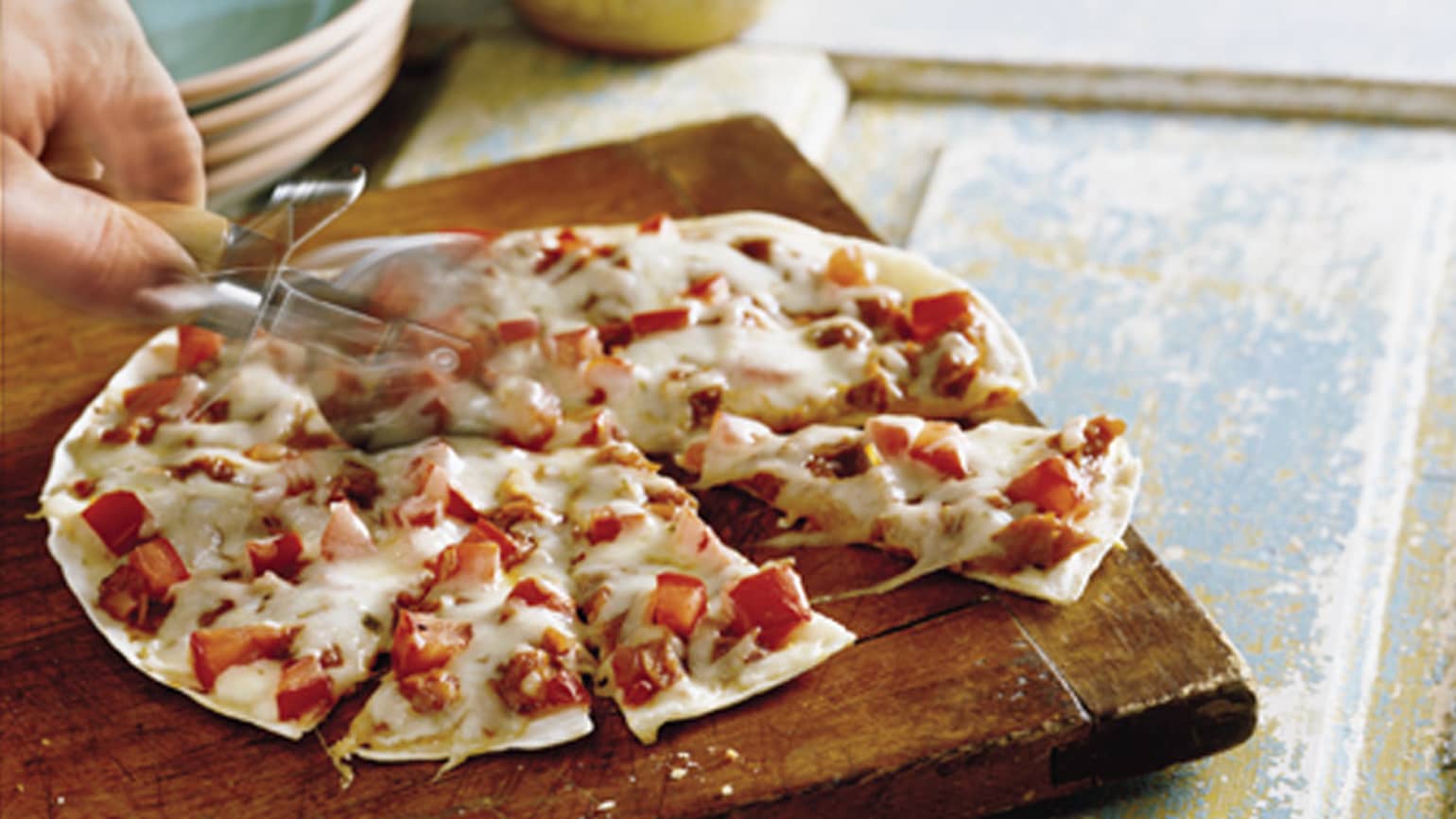 Barbecued Chicken Tortilla Pizzas 